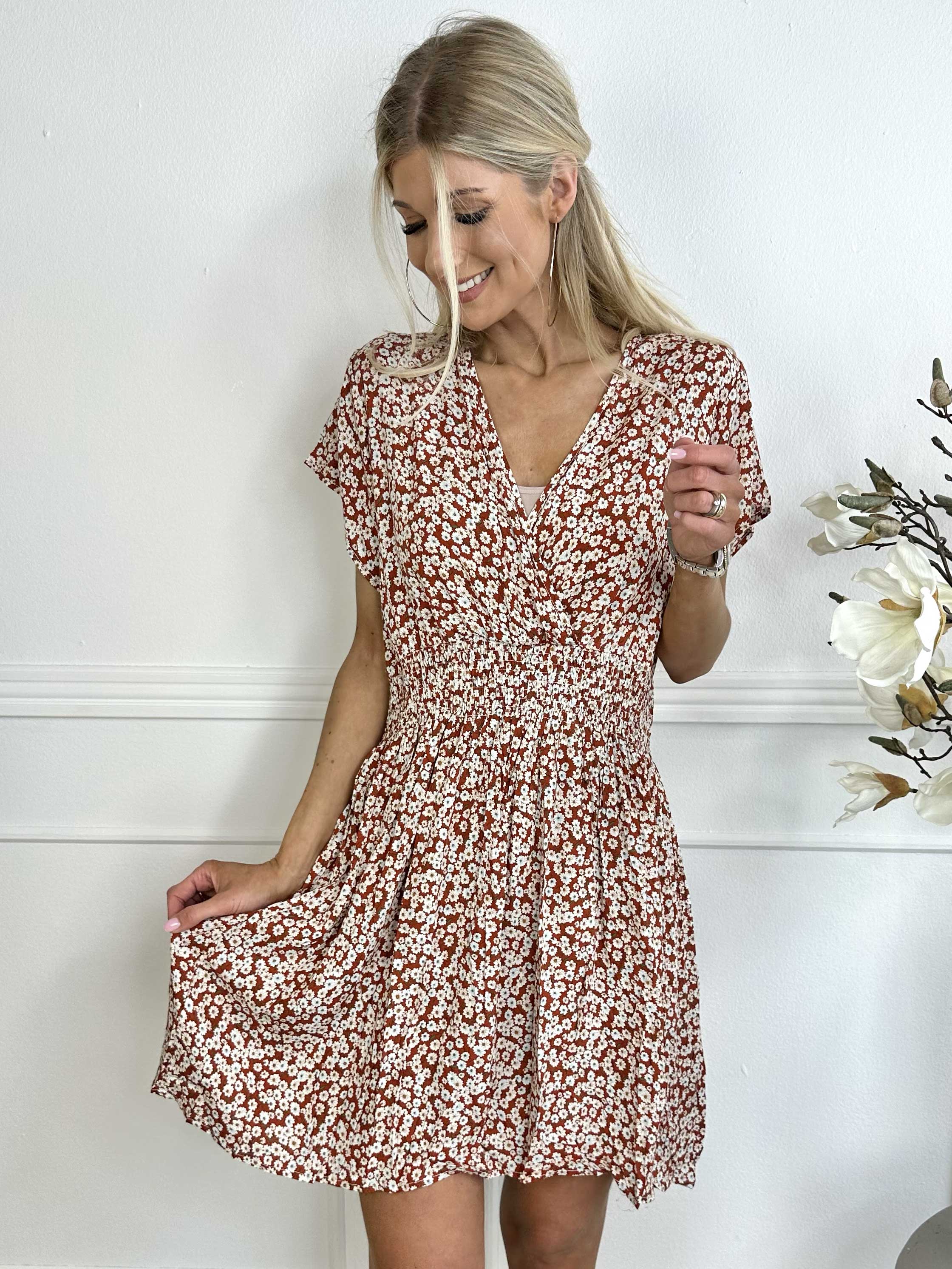 Clementine - Småblommig klänning med resår i midjan